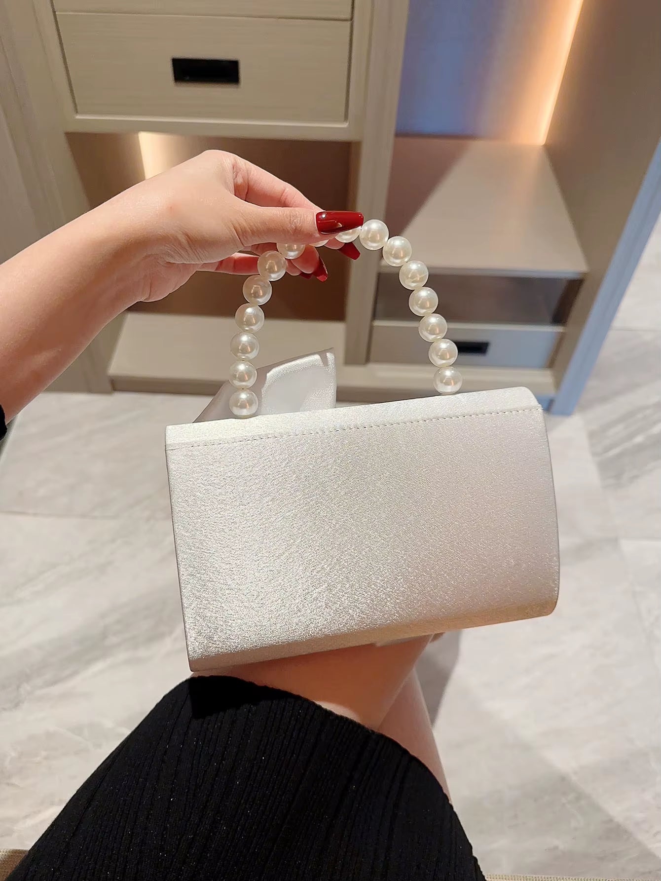 Lady Exquisite Flower Evening Bag White Wedding Bag Faux Pearl Handheld Banquet Bag Evening Bag Party Bag Prom Bag Dress Bag